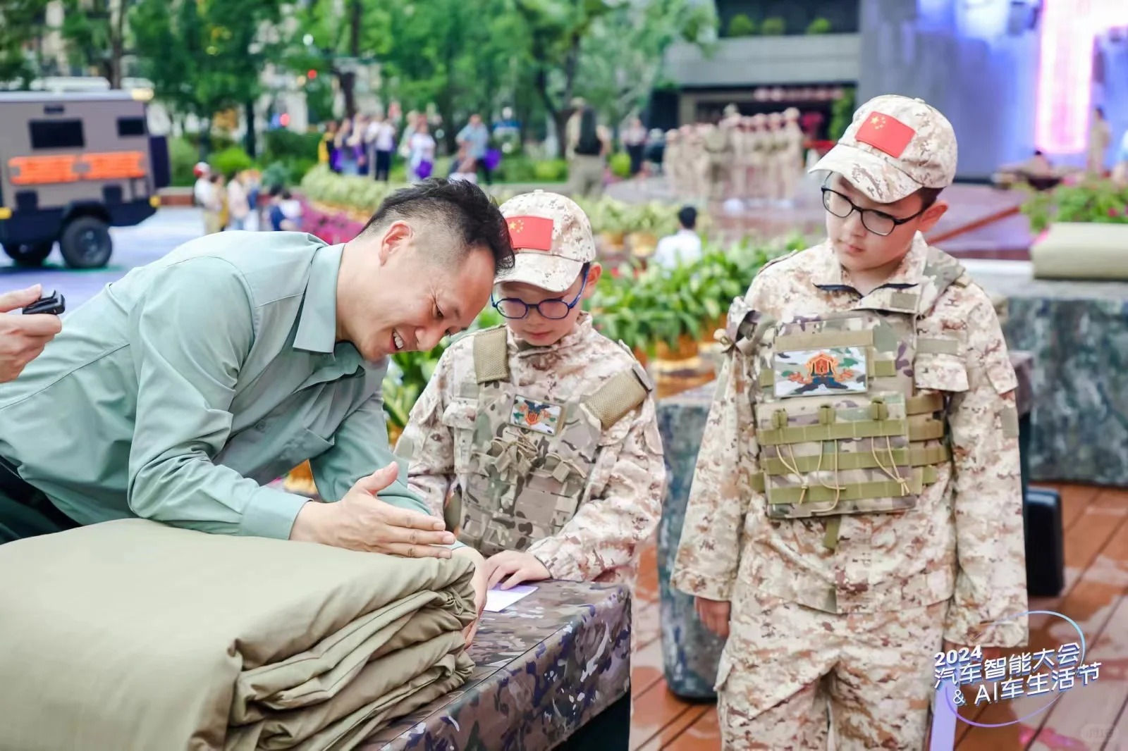 “手中有茧，心中有光”,成长营太燃了！,西点好习惯夏令营